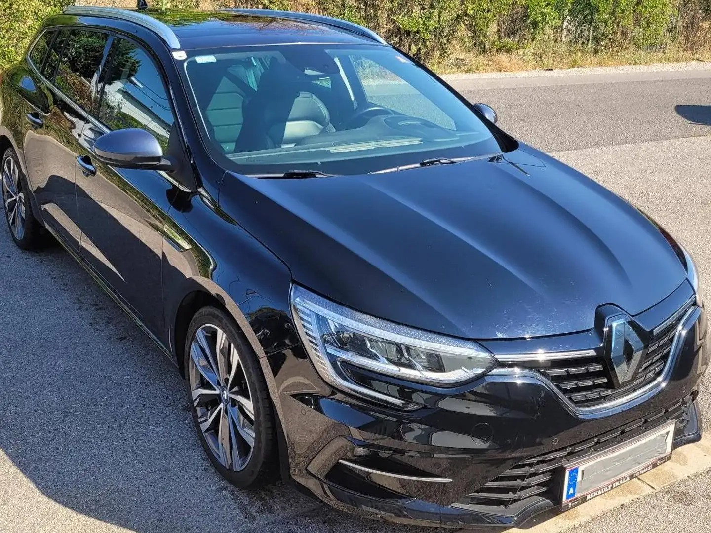Renault Megane Mégane Grandtour R.S. Line E-TECH Plug-In PHEV 160 R.S. Line Schwarz - 1