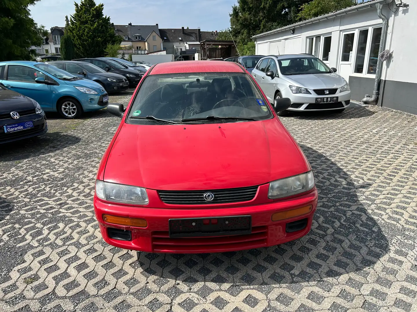 Mazda 323 1.4 P Automatik, Benzin, Klima Rot - 2