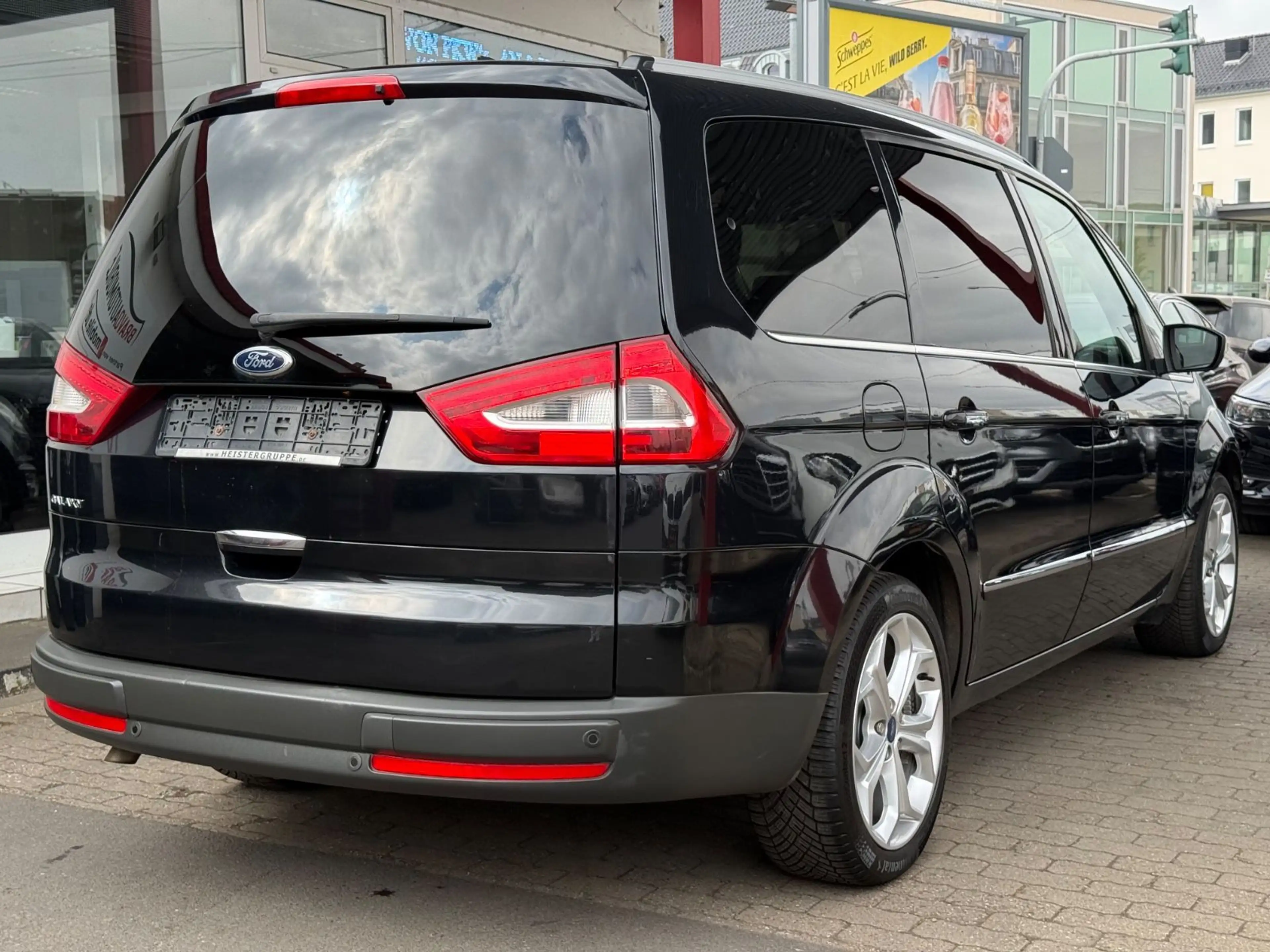 Ford Galaxy Titanium Aut. XNON/NAVI/SHZ/PDC/AHK/BT — photo 4