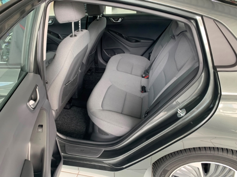Hyundai IONIQ Facelift PLUG IN Hybrid Trend-Paket — photo 8