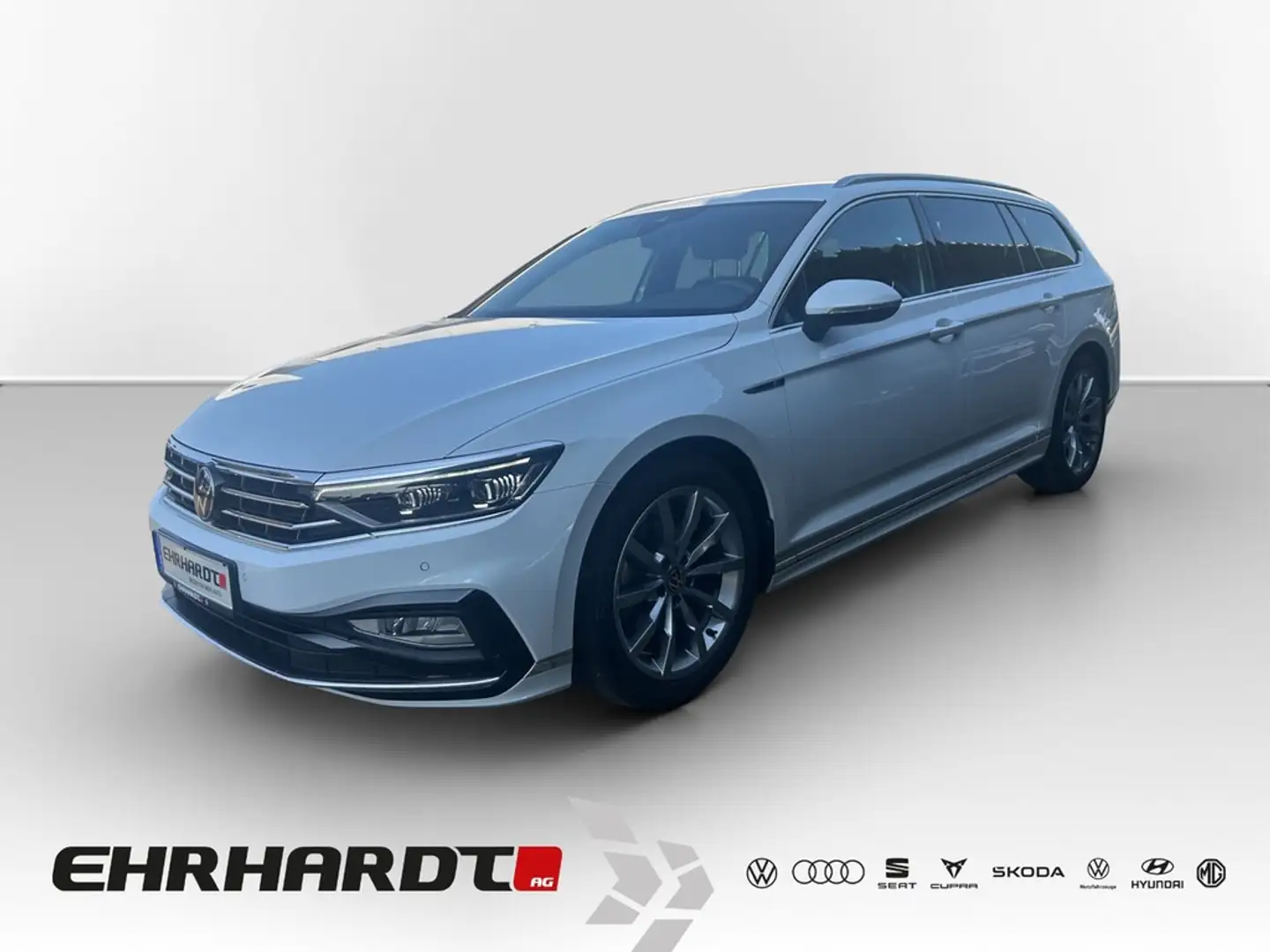 Volkswagen Passat Variant 1.5 TSI DSG Elegance R-Line LED*NAV*SHZ*ACC*PDC... Weiß - 1