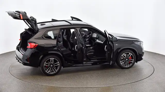 BMW X1 xDrive20d *M Sportpaket Pro *Adap. M Fahrwerk *AHK Ansicht 12