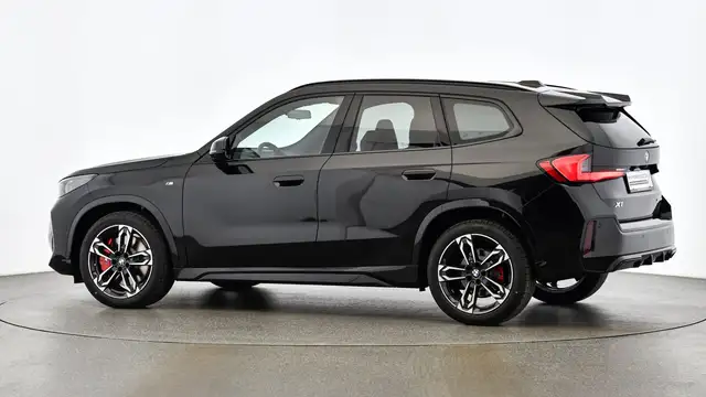 BMW X1 xDrive20d *M Sportpaket Pro *Adap. M Fahrwerk *AHK Ansicht 4
