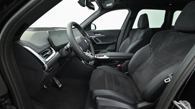 BMW X1 xDrive20d *M Sportpaket Pro *Adap. M Fahrwerk *AHK Ansicht 19