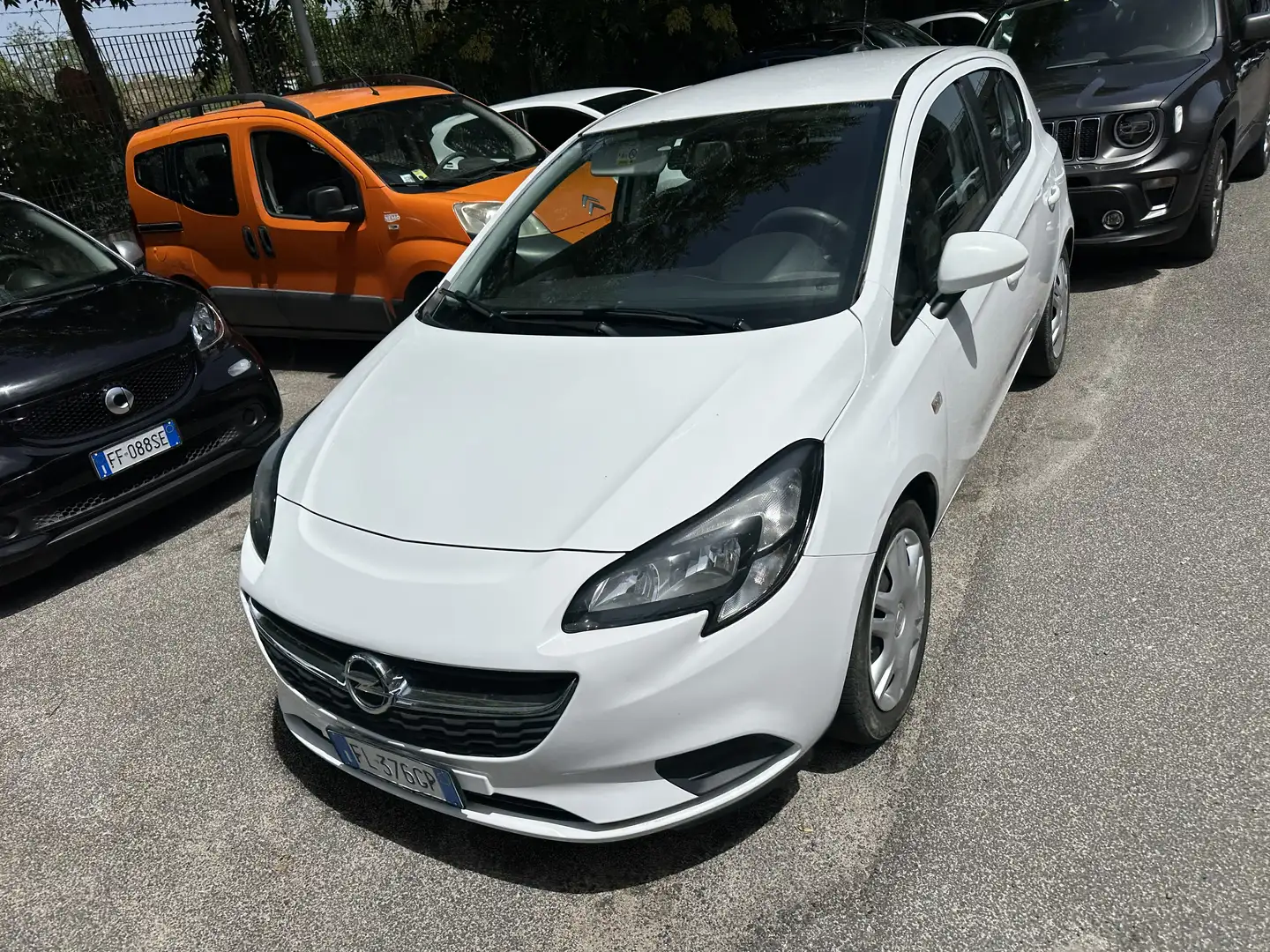 Opel Corsa Corsa V 2015 5p 1.3 cdti Innovation  75cv my16 Blanco - 2