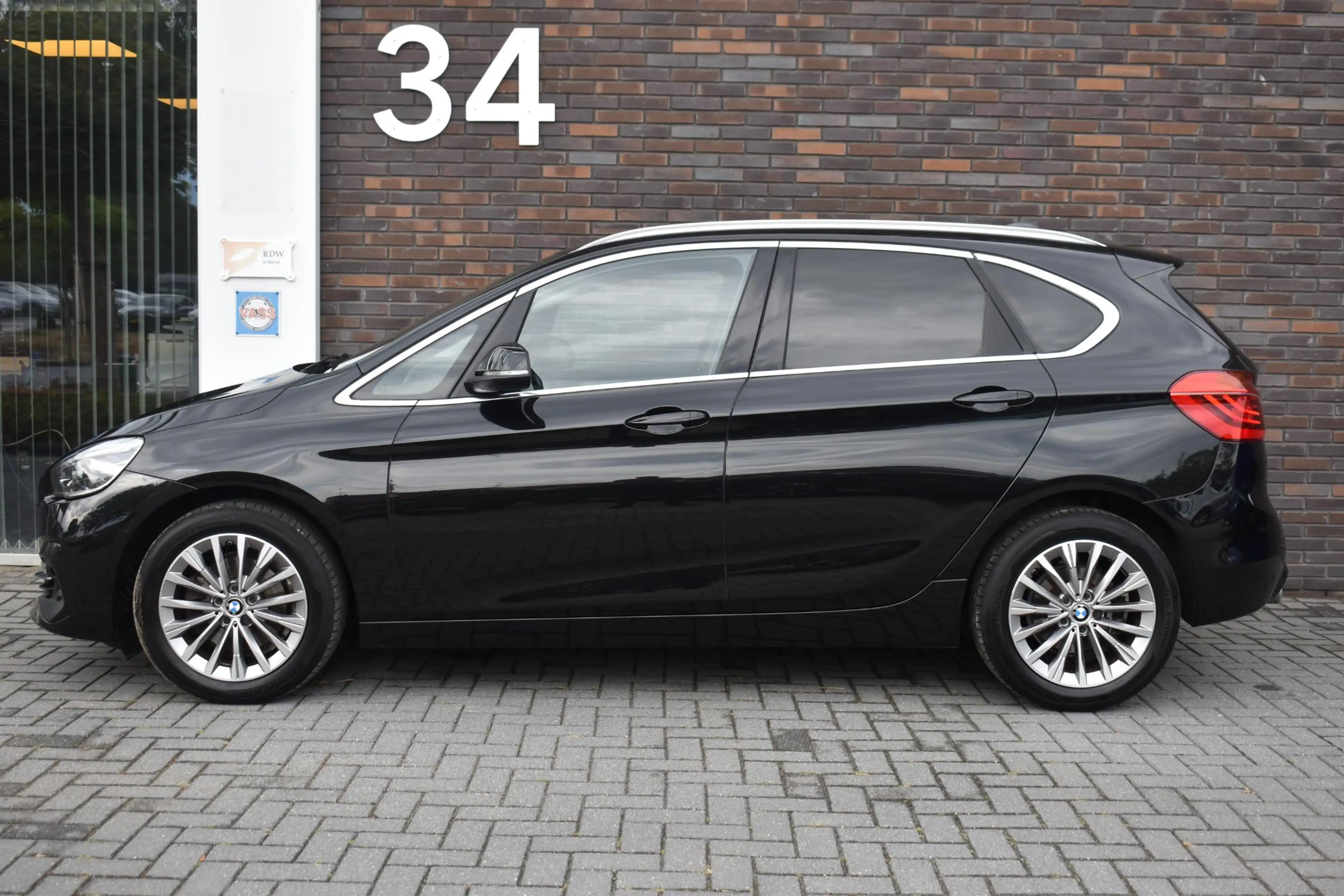 BMW 220 2-serie Active Tourer 220i Business Edition Plus — photo 14