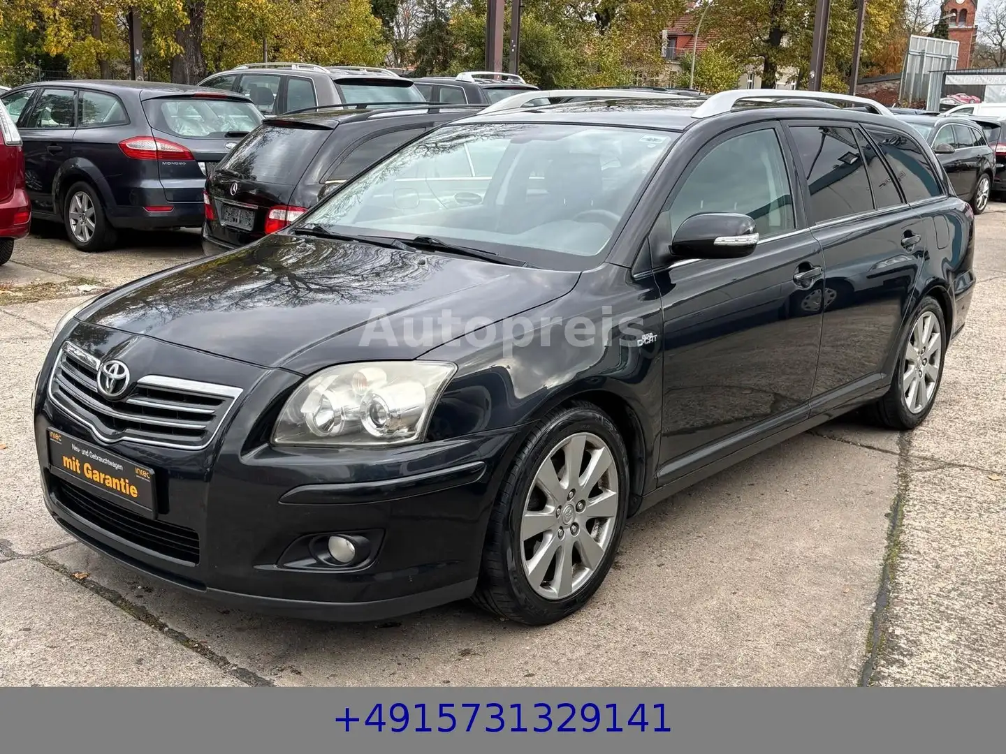 Toyota Avensis Kombi 2.2 D Klima Navi AHK PDC SHZ Tempo Schwarz - 1