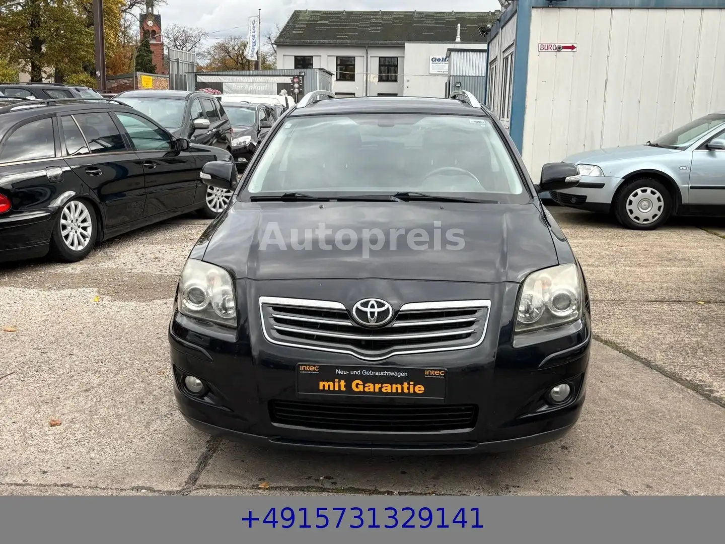 Toyota Avensis Kombi 2.2 D Klima Navi AHK PDC SHZ Tempo Schwarz - 2