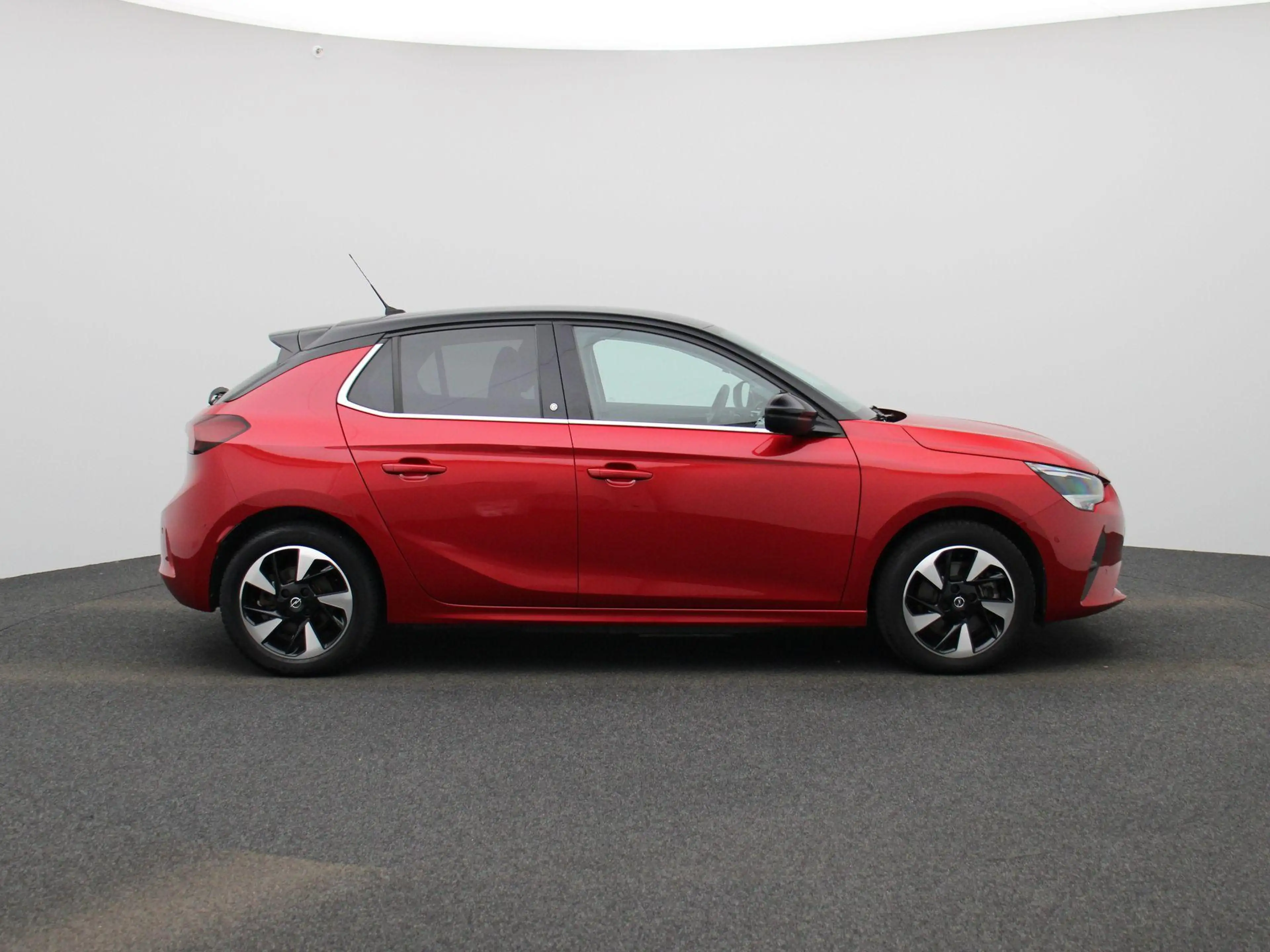 Opel Corsa-e Corsa-e Auto e-Elegance — photo 7