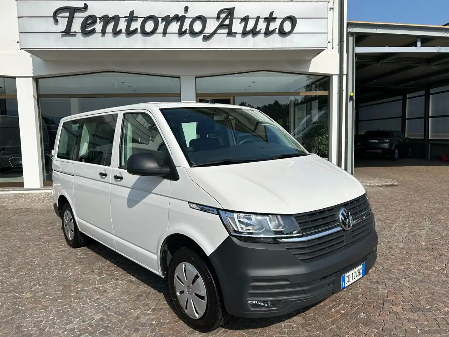 Volkswagen T6.1 Caravelle 2.0 TDI 110CV PC Trendline AUTOCARRO 5 POSTI N1 Bianco - 1