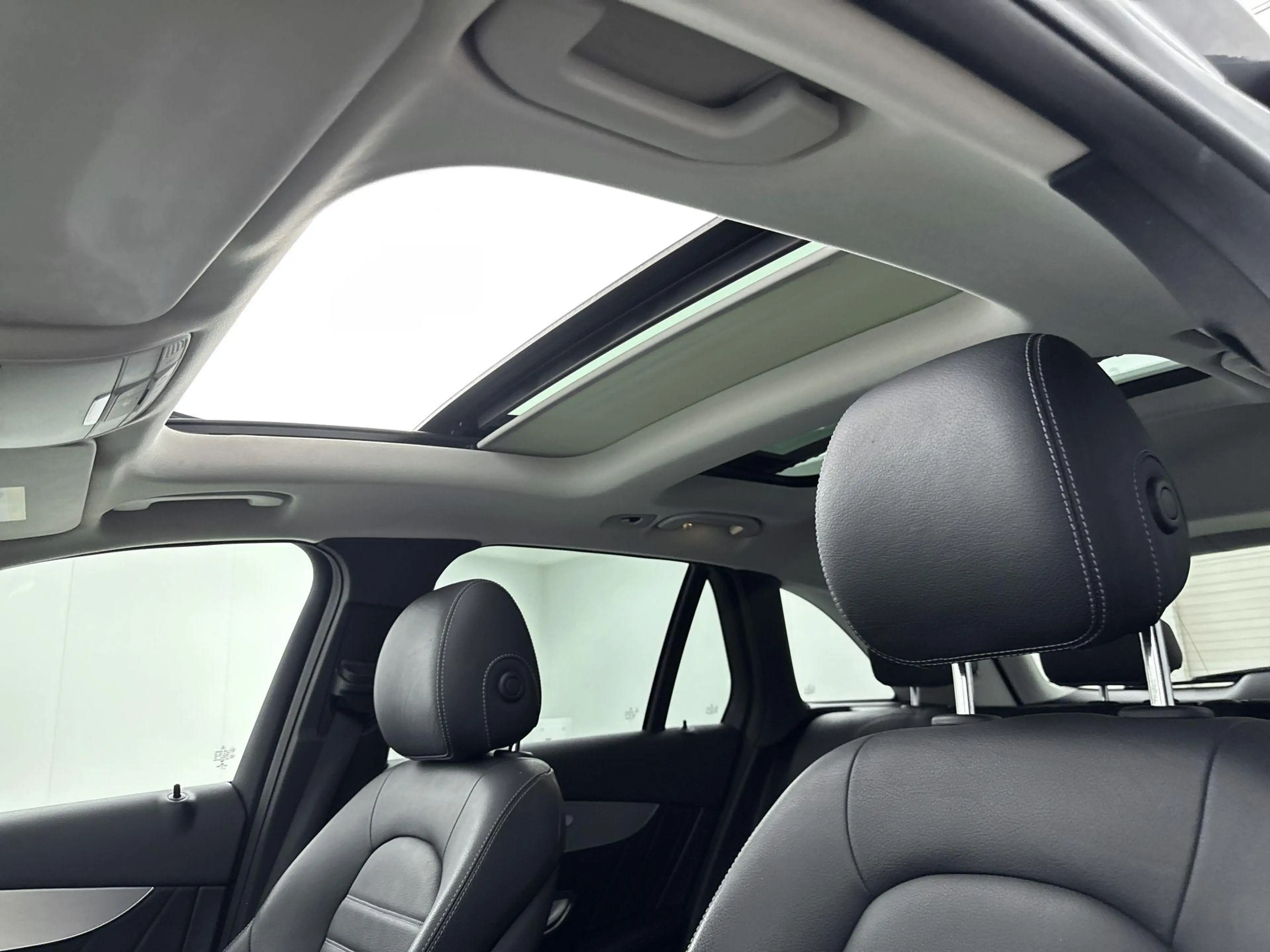 Mercedes-Benz GLC 350 350e 4MATIC Premium Plus 320PK | Schuif-/Kanteldak — photo 10