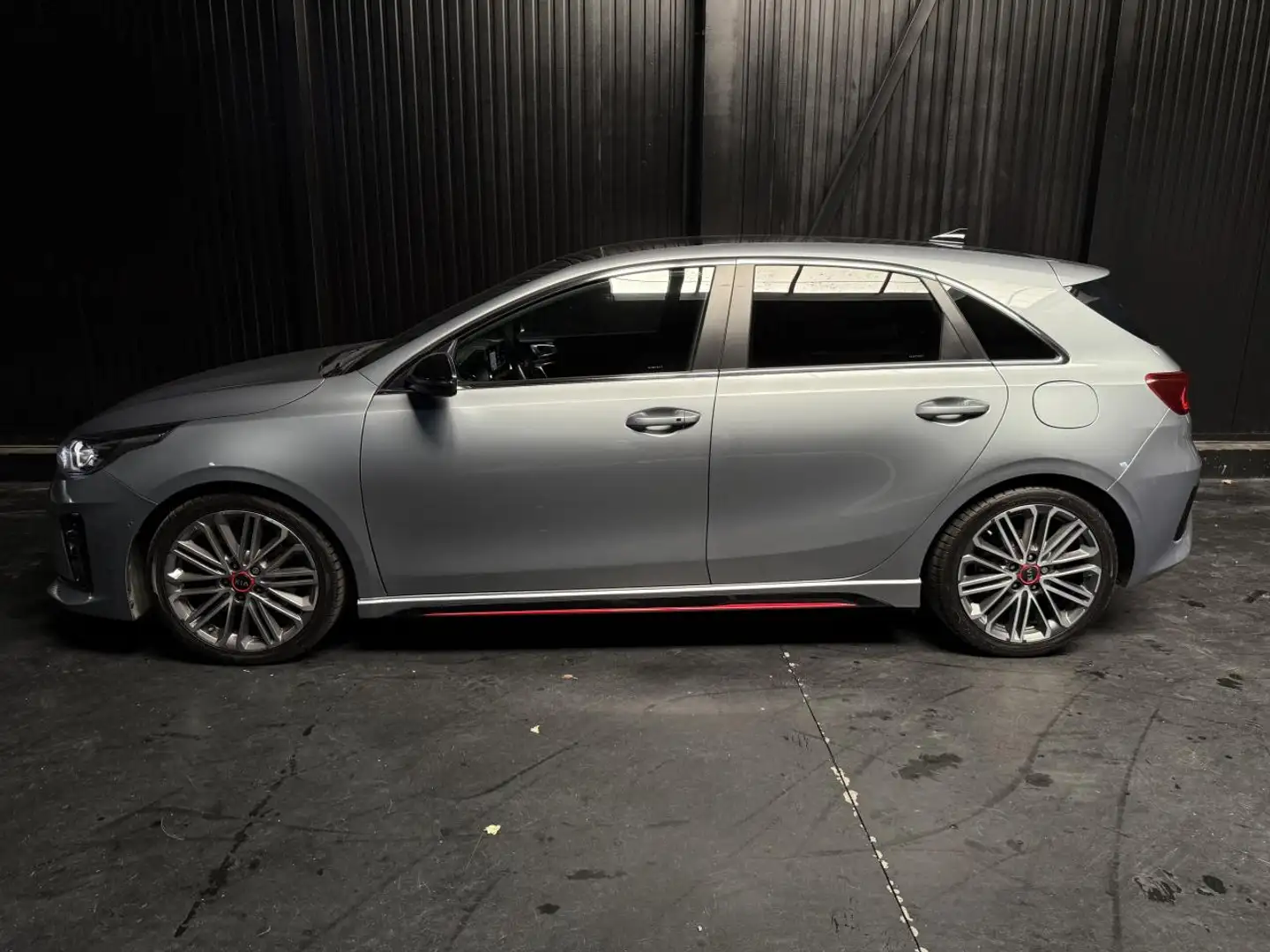 Kia Ceed / cee'd 1.6 T-GDI 204 DCT GT Gris - 2