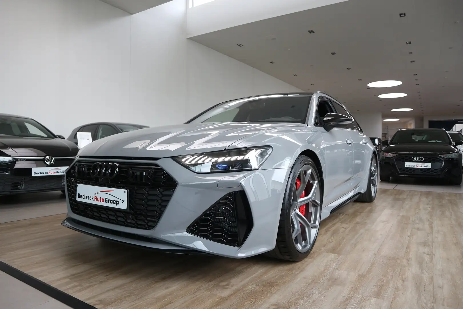 Audi RS6 PERFORMANCE*FULLOPTION*KERAMISCHE REMMEN*NIEUW*TOP Zwart - 1