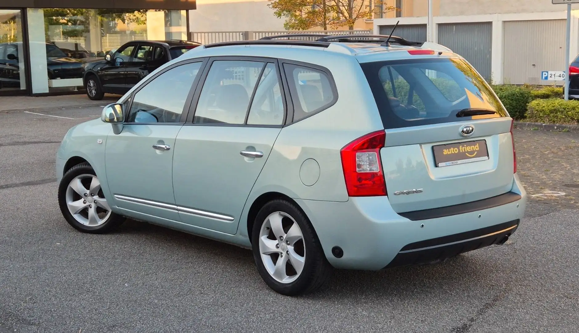 Kia Carens 2.0 LX AUT. /PDC/SHZ/LEDER/GSD/MIT LPG Blau - 2