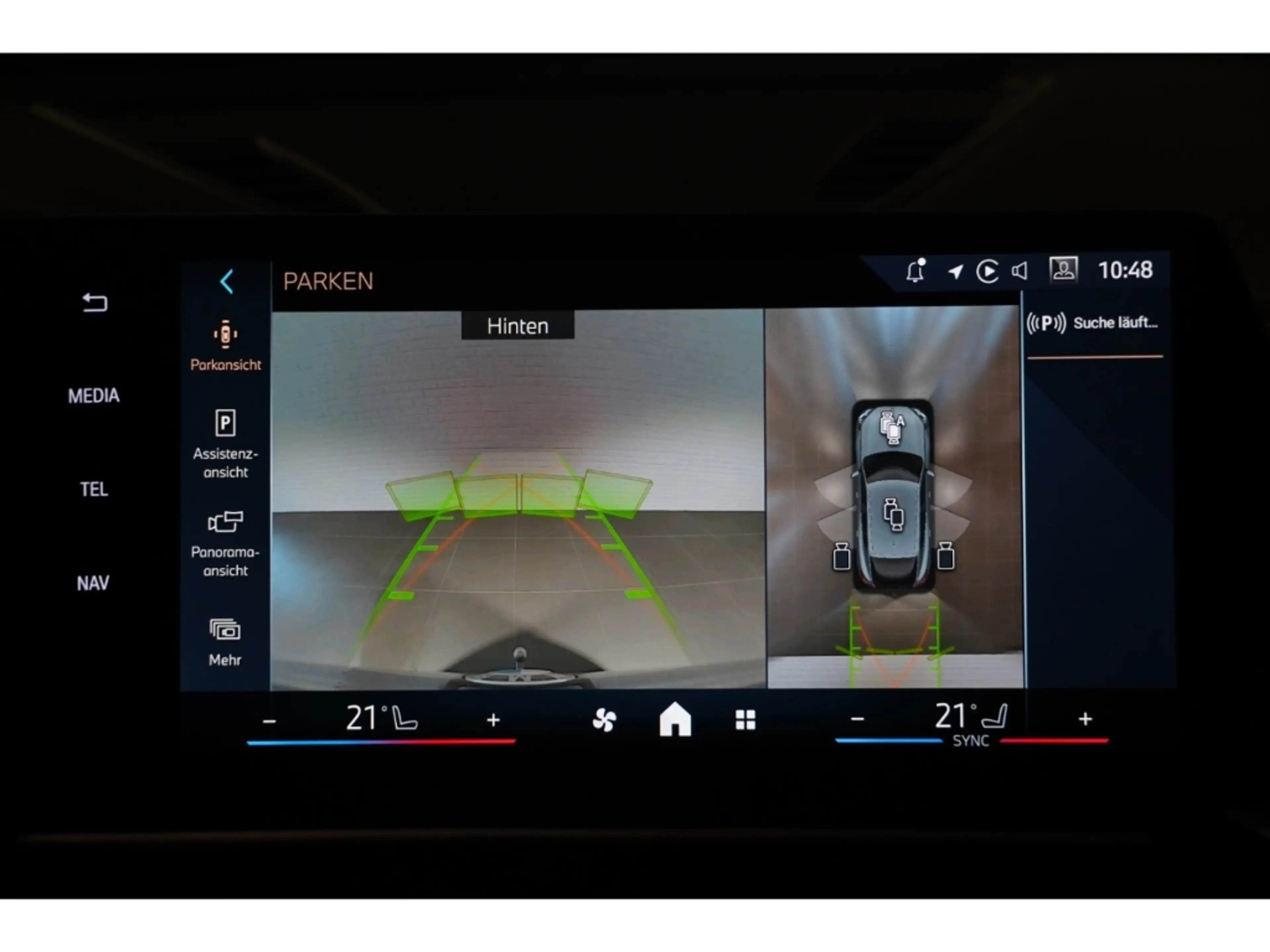 BMW X2 20d xDrive M SportPro Inno Pano AHK HUD Keyless — photo 15