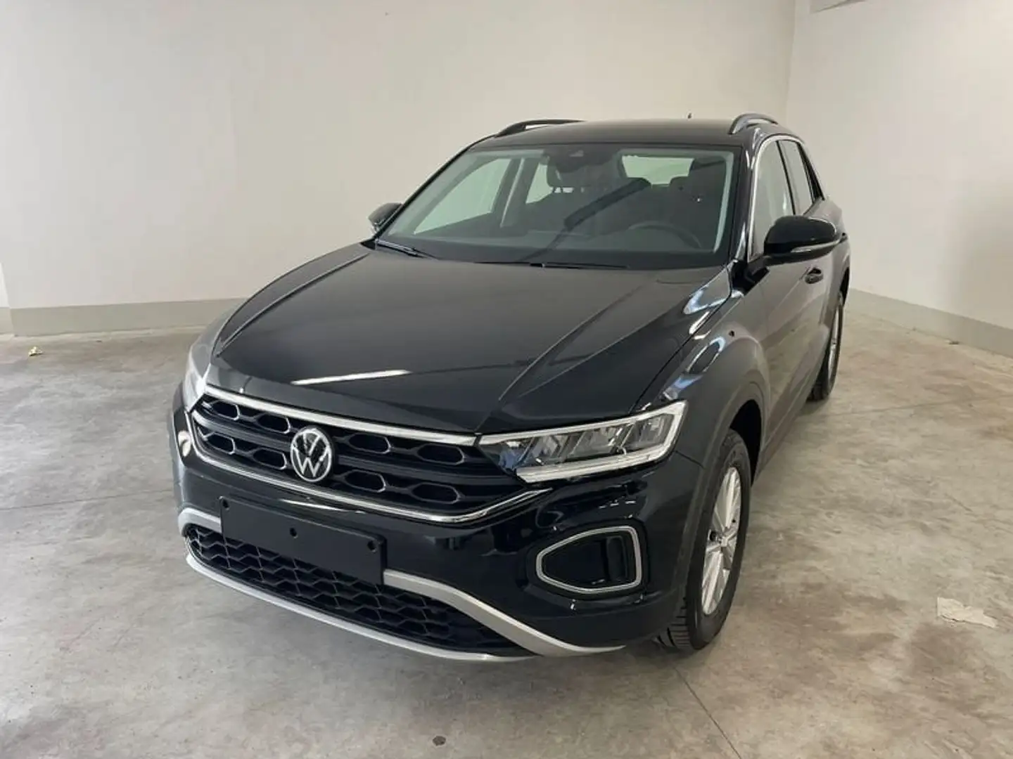 Volkswagen T-Roc 1.5 TSI ACT DSG Life Nero - 2