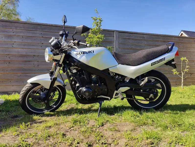 Suzuki GS 500