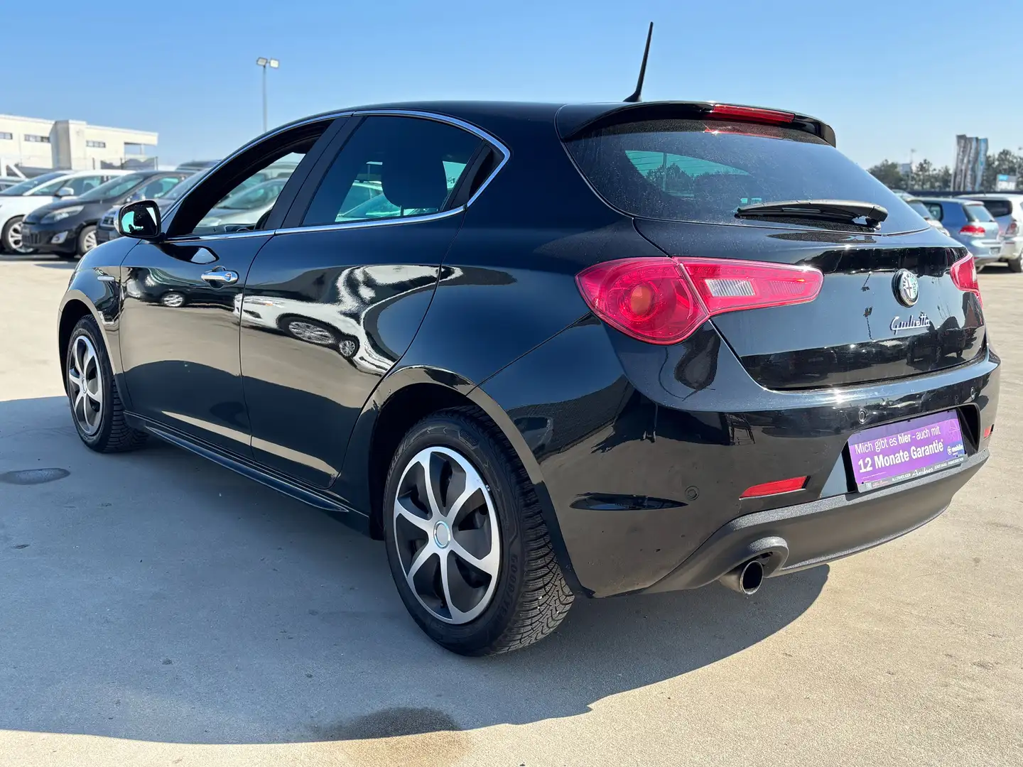 Alfa Romeo Giulietta Distinctive 1,4 TB *PICKERL 07/26* Schwarz - 2