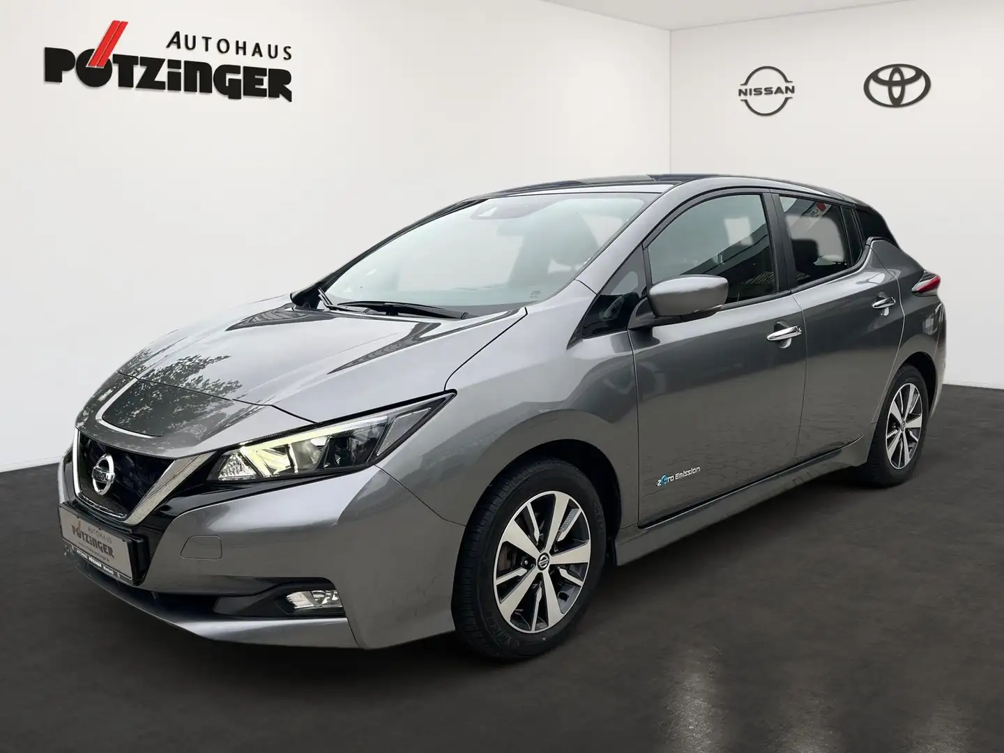 Nissan Leaf 40 kWh Acenta,Navi,Kamera,Wärmepumpe,DAB,SH Grey - 1