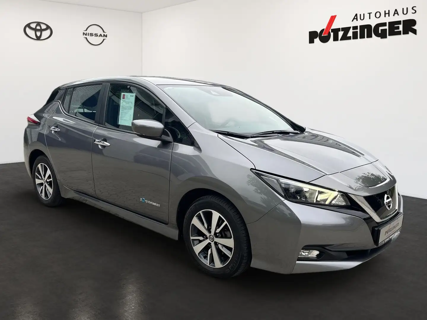 Nissan Leaf 40 kWh Acenta,Navi,Kamera,Wärmepumpe,DAB,SH Grey - 2