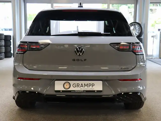 Volkswagen Golf view 5