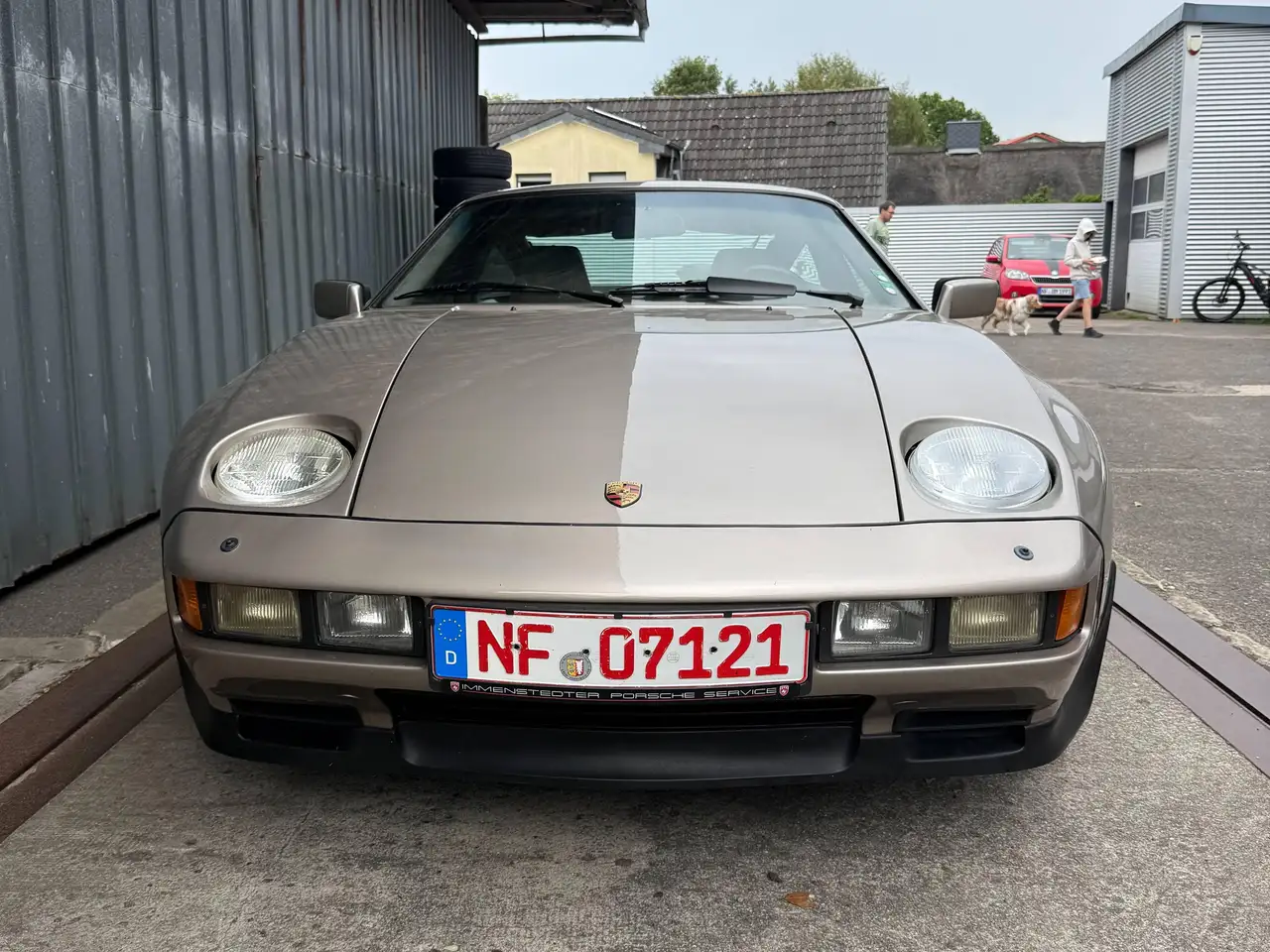 Porsche 928 S, foto 1