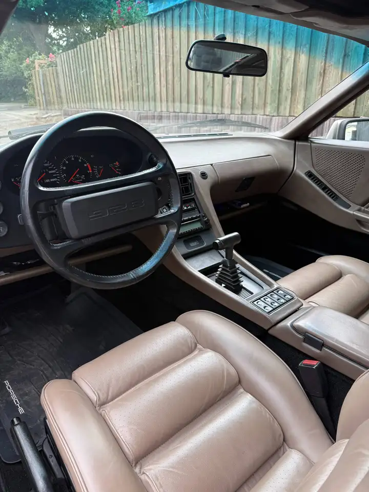 Porsche 928 S, foto 11