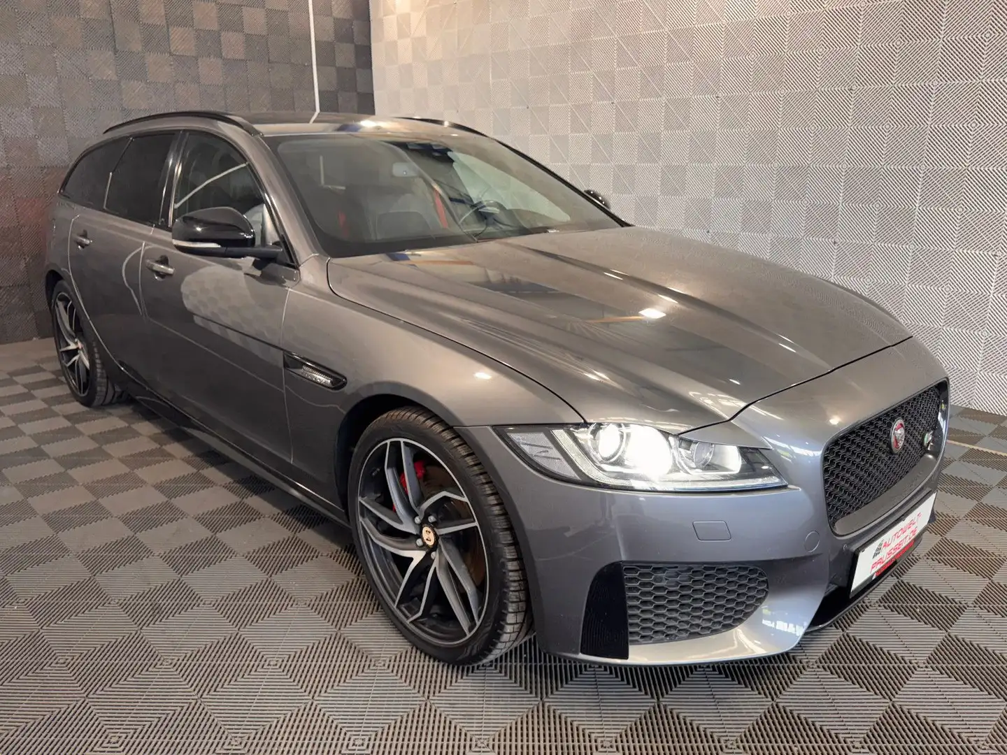 Jaguar XF 30d*SPORTBRAKE S*BLACK PACK-MERIDIAN-R.KAM Gris - 1