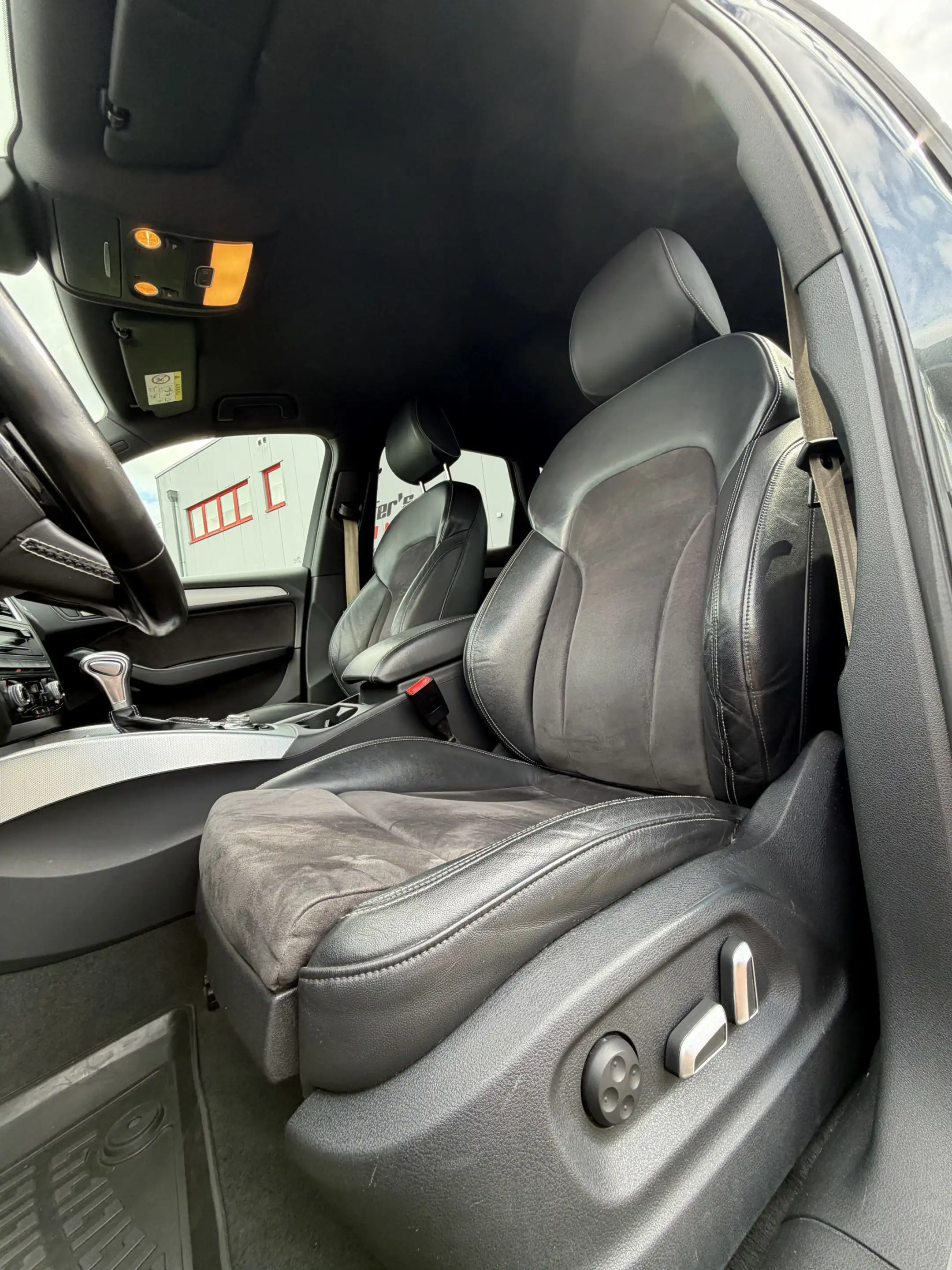 Audi Q5 3.0 TDI quattro s-line AHK Xenon Navi Leder — photo 9