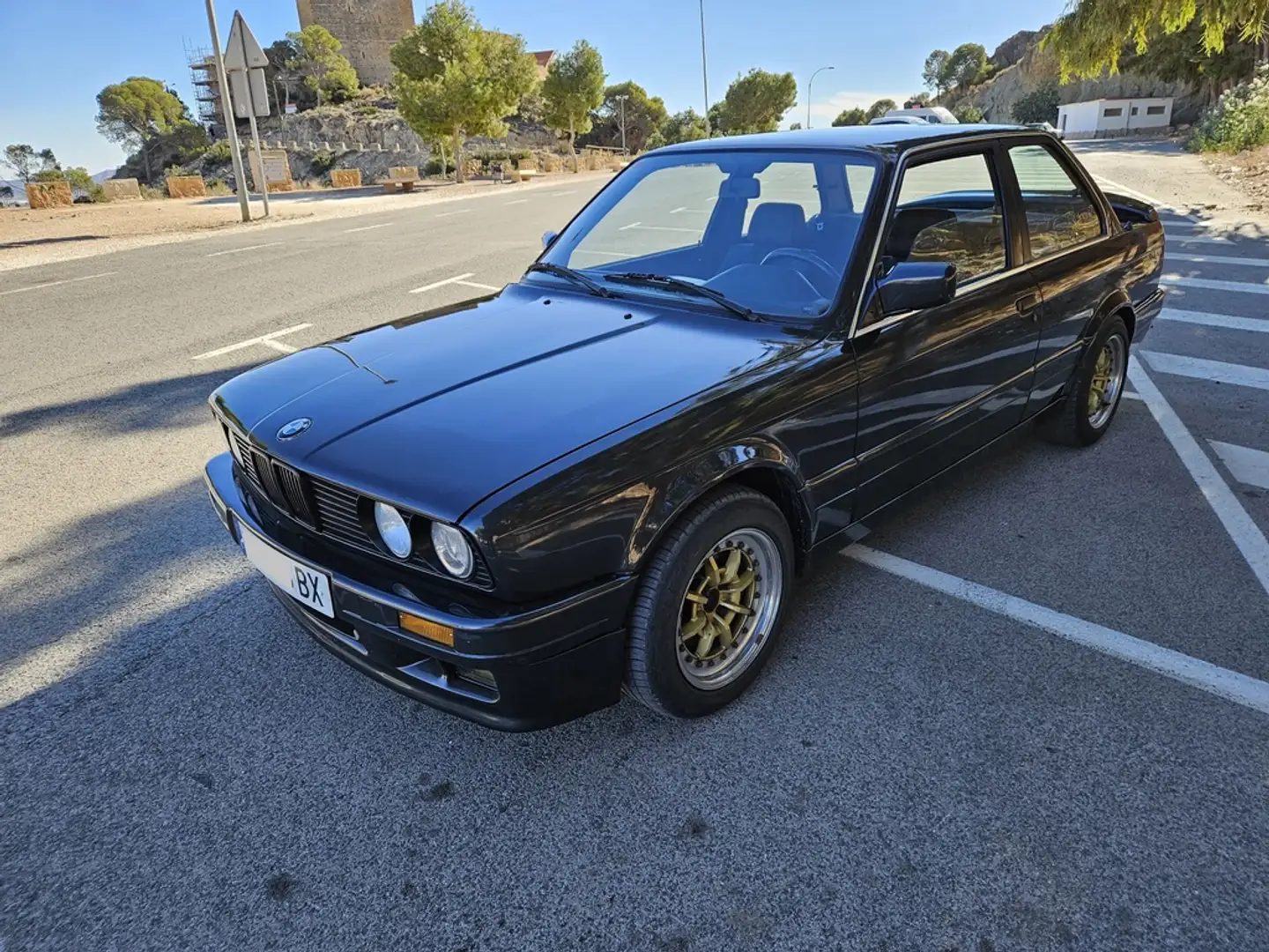 BMW 325 325i crna - 1