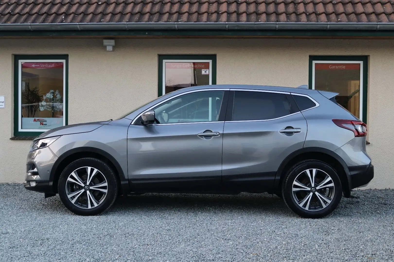 Nissan Qashqai N-Connecta 1,5DCI Propilot/AHK/PDC/Kamer Grau - 2