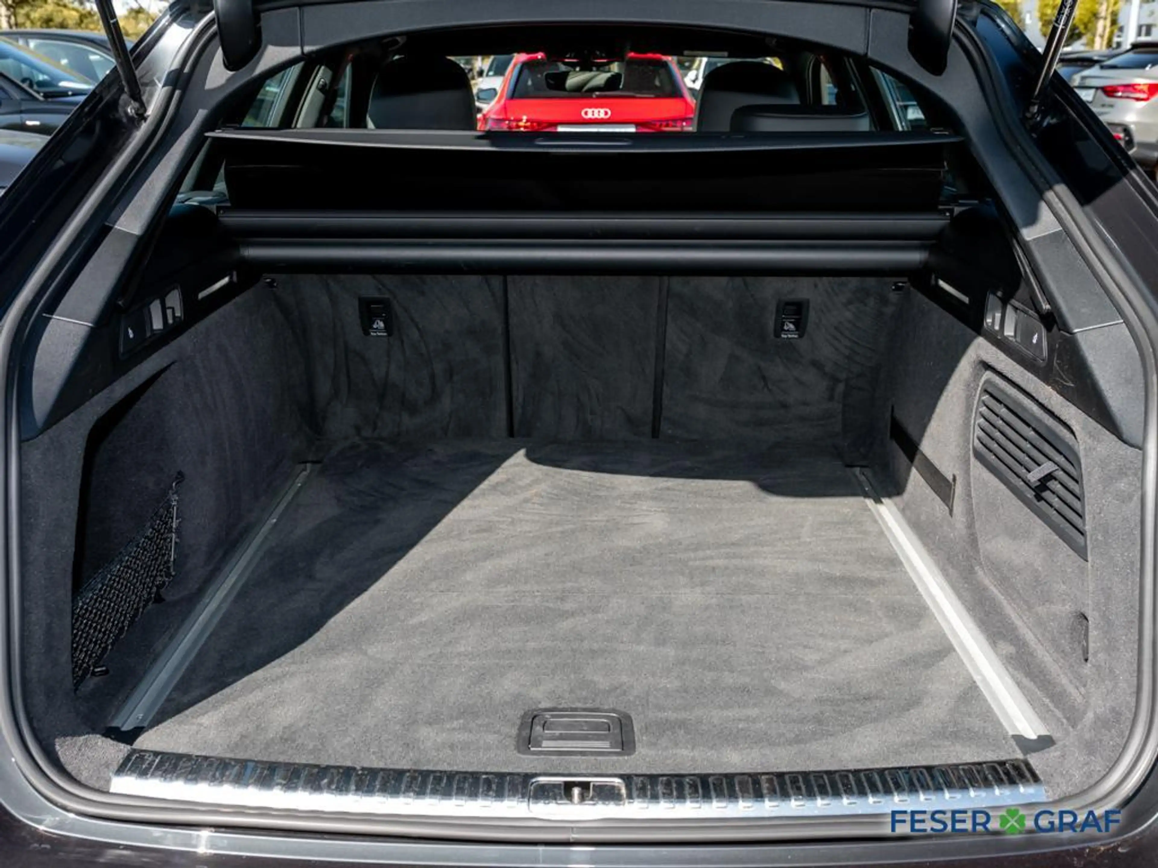 Audi A6 Avant 45TFSI qu. Matrix/Leder/Pano/ACC/Kamera — photo 9