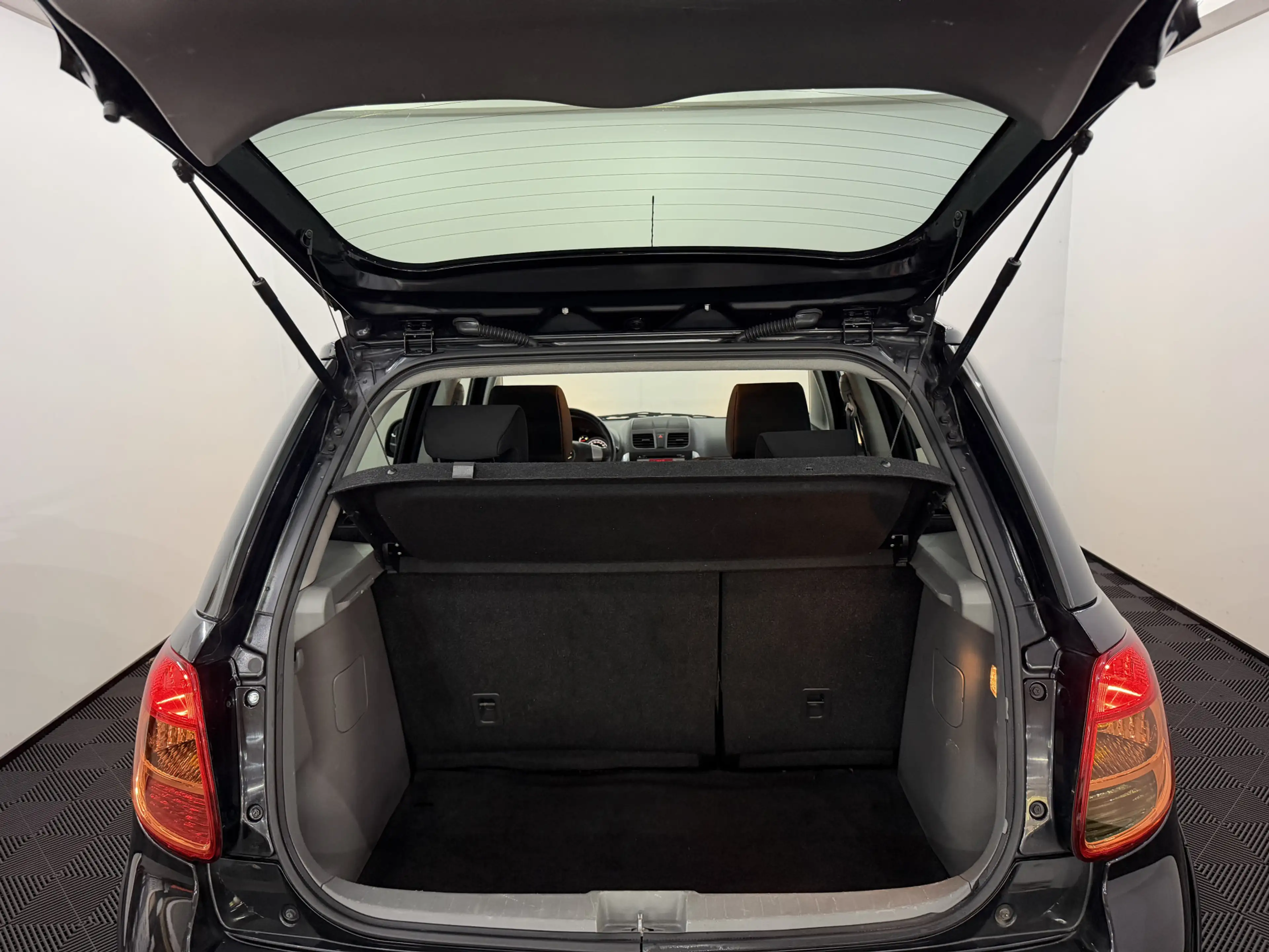Suzuki SX4 1.6 Exclusive Clima, Stoelverwarming, Mistlamp, Li — photo 22