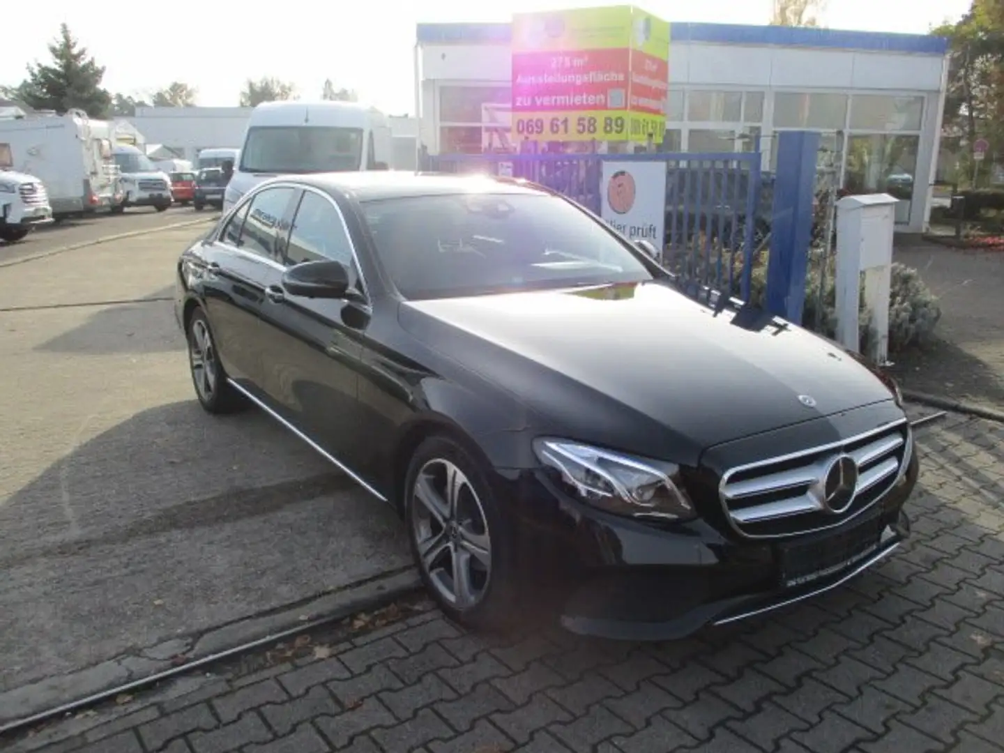 Mercedes-Benz E 220 d.Avantgarde.Automatik.Navi.Distronic.Leder.Voll Nero - 2