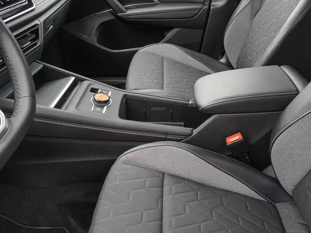Volkswagen Tiguan view 15