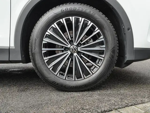 Volkswagen Tiguan view 7