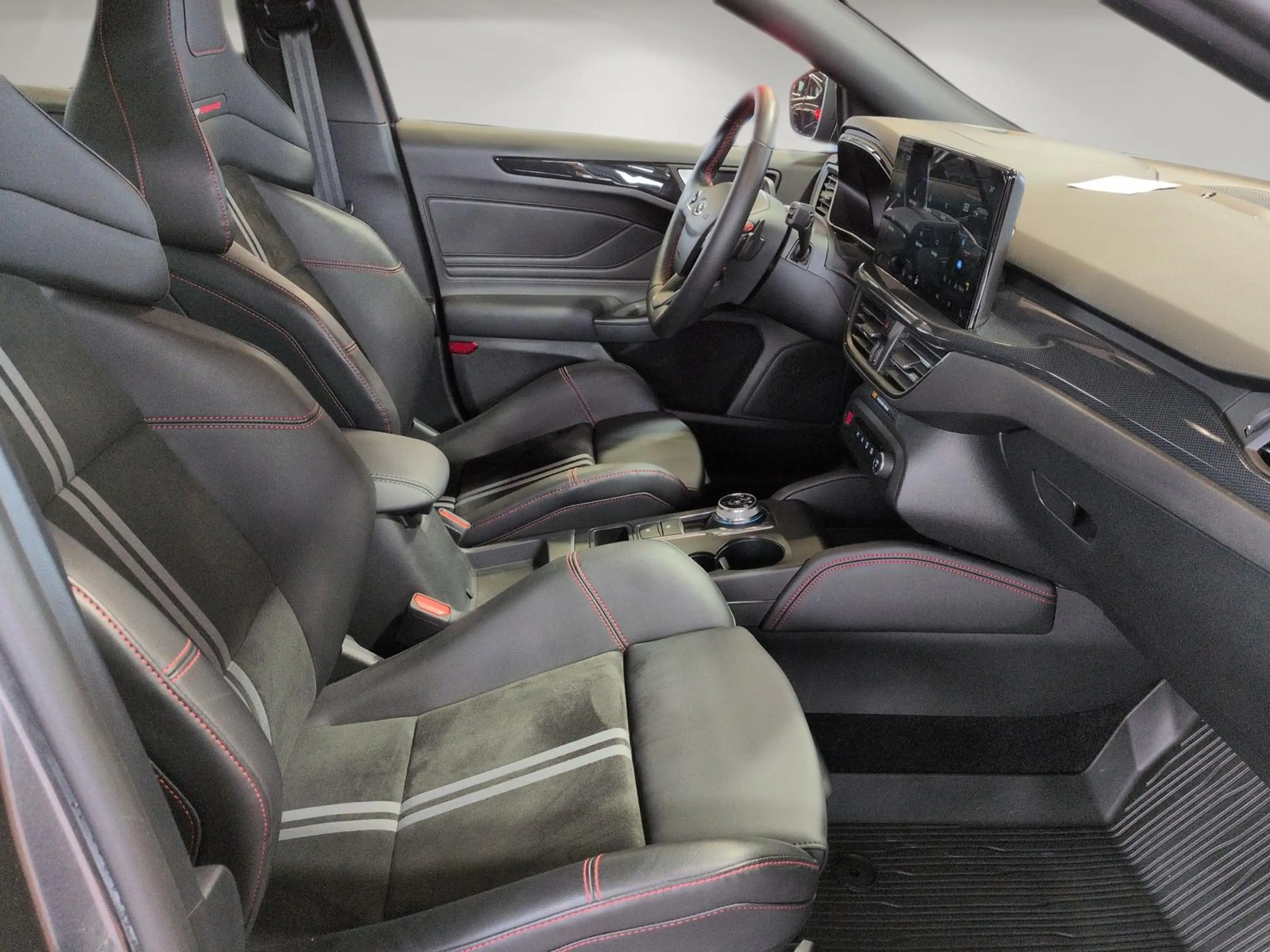 Ford Focus ST-X 2.3L /Body-Styling-Paket/ Farbdisplay — photo 14