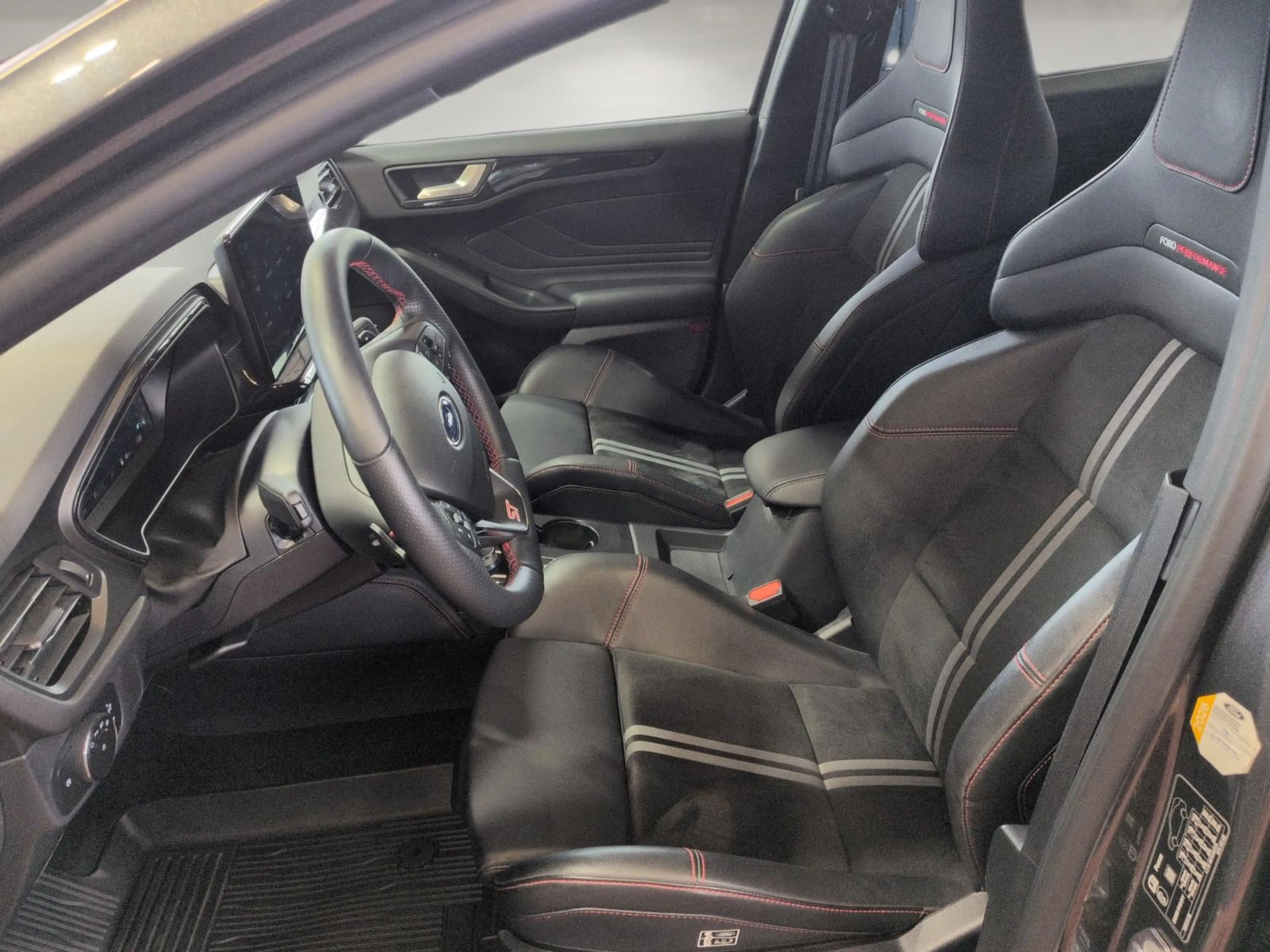 Ford Focus ST-X 2.3L /Body-Styling-Paket/ Farbdisplay — photo 7