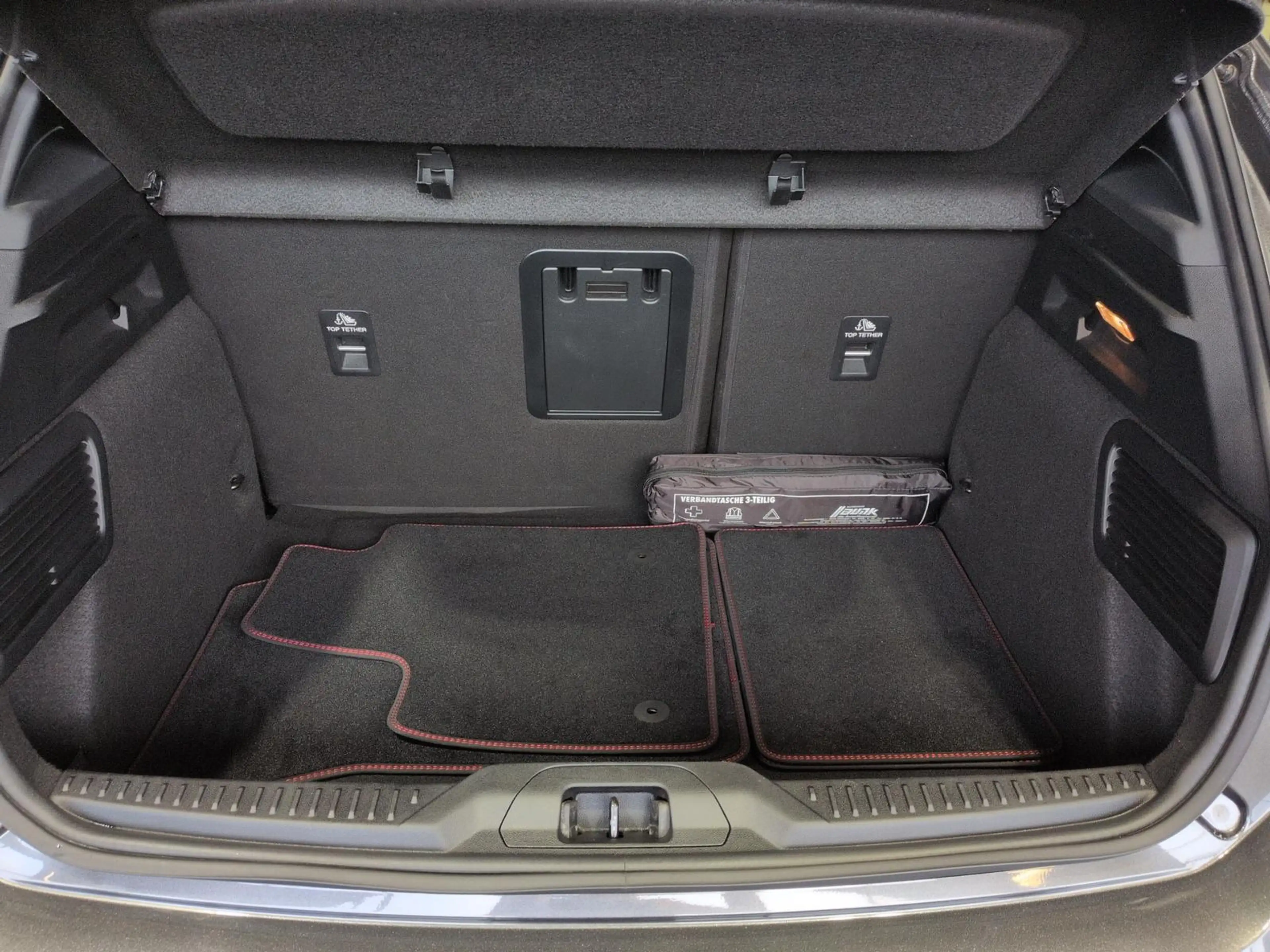 Ford Focus ST-X 2.3L /Body-Styling-Paket/ Farbdisplay — photo 12