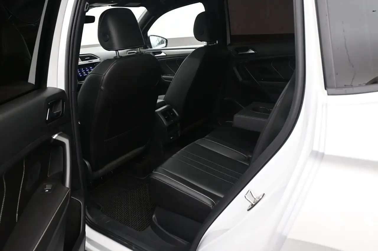 Volkswagen Tiguan photo Volkswagen Tiguan