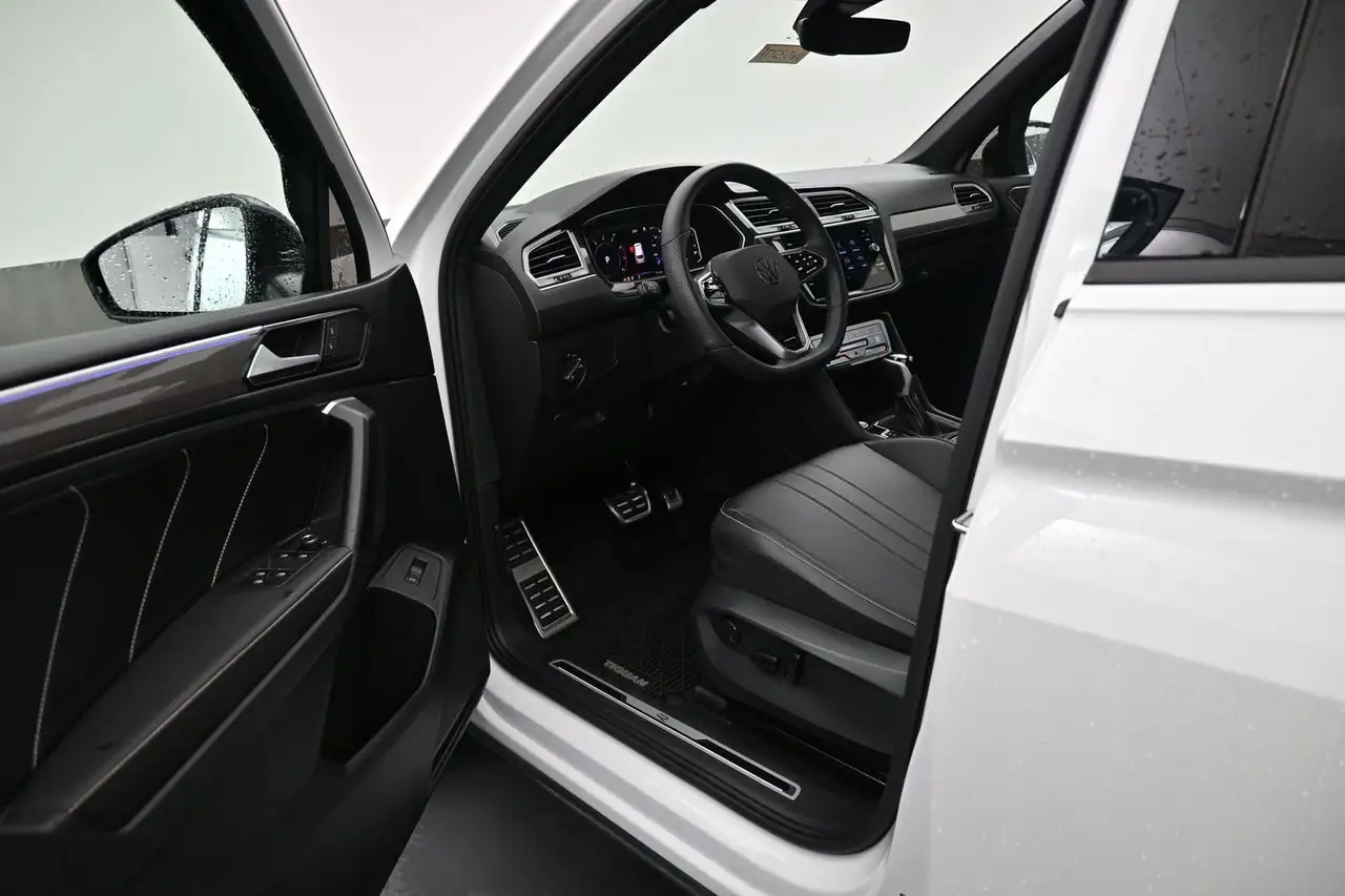 Volkswagen Tiguan photo Volkswagen Tiguan