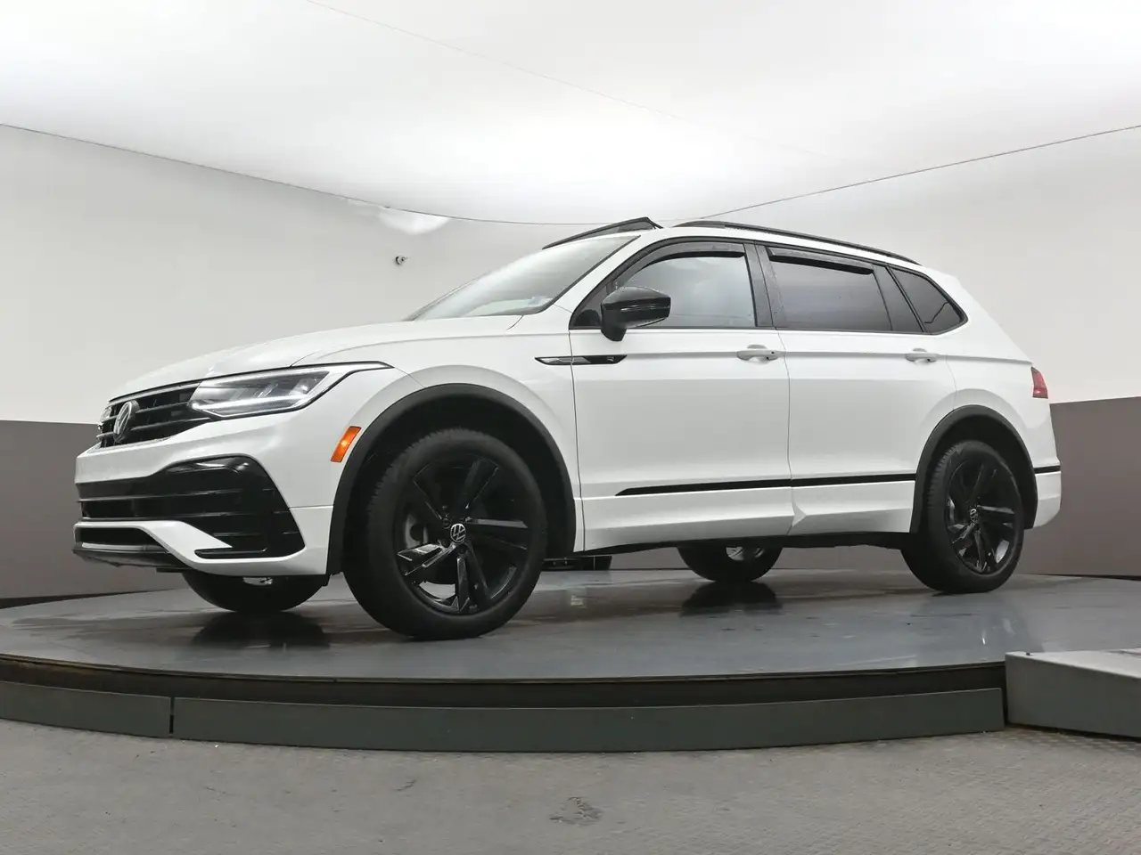 Volkswagen Tiguan photo Volkswagen Tiguan