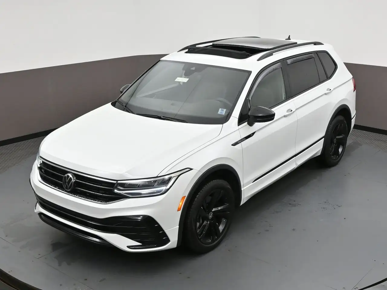 Volkswagen Tiguan photo Volkswagen Tiguan
