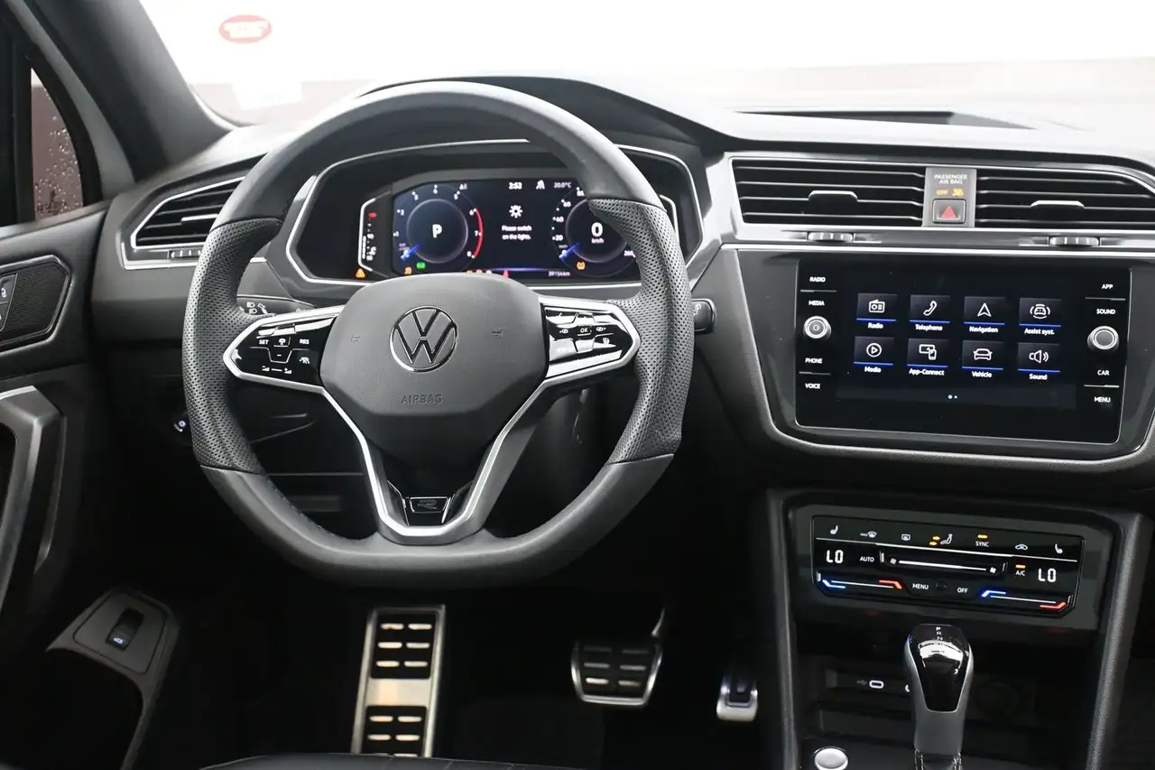 Volkswagen Tiguan photo Volkswagen Tiguan