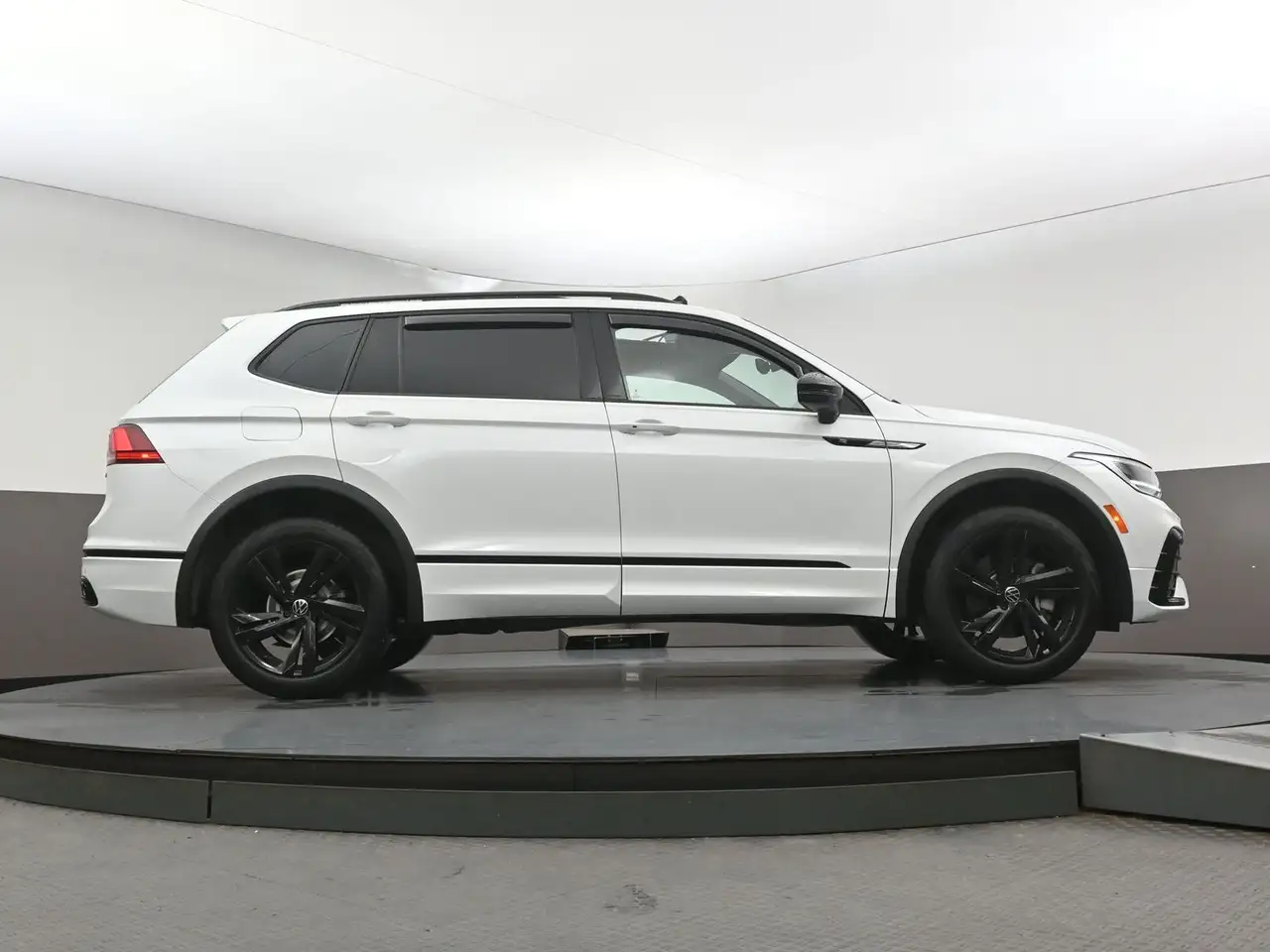 Volkswagen Tiguan photo Volkswagen Tiguan