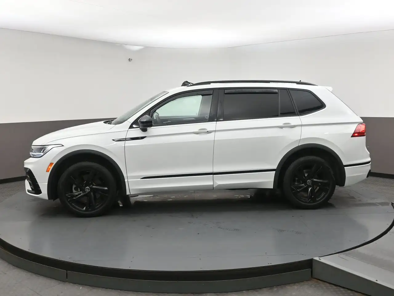 Volkswagen Tiguan photo Volkswagen Tiguan