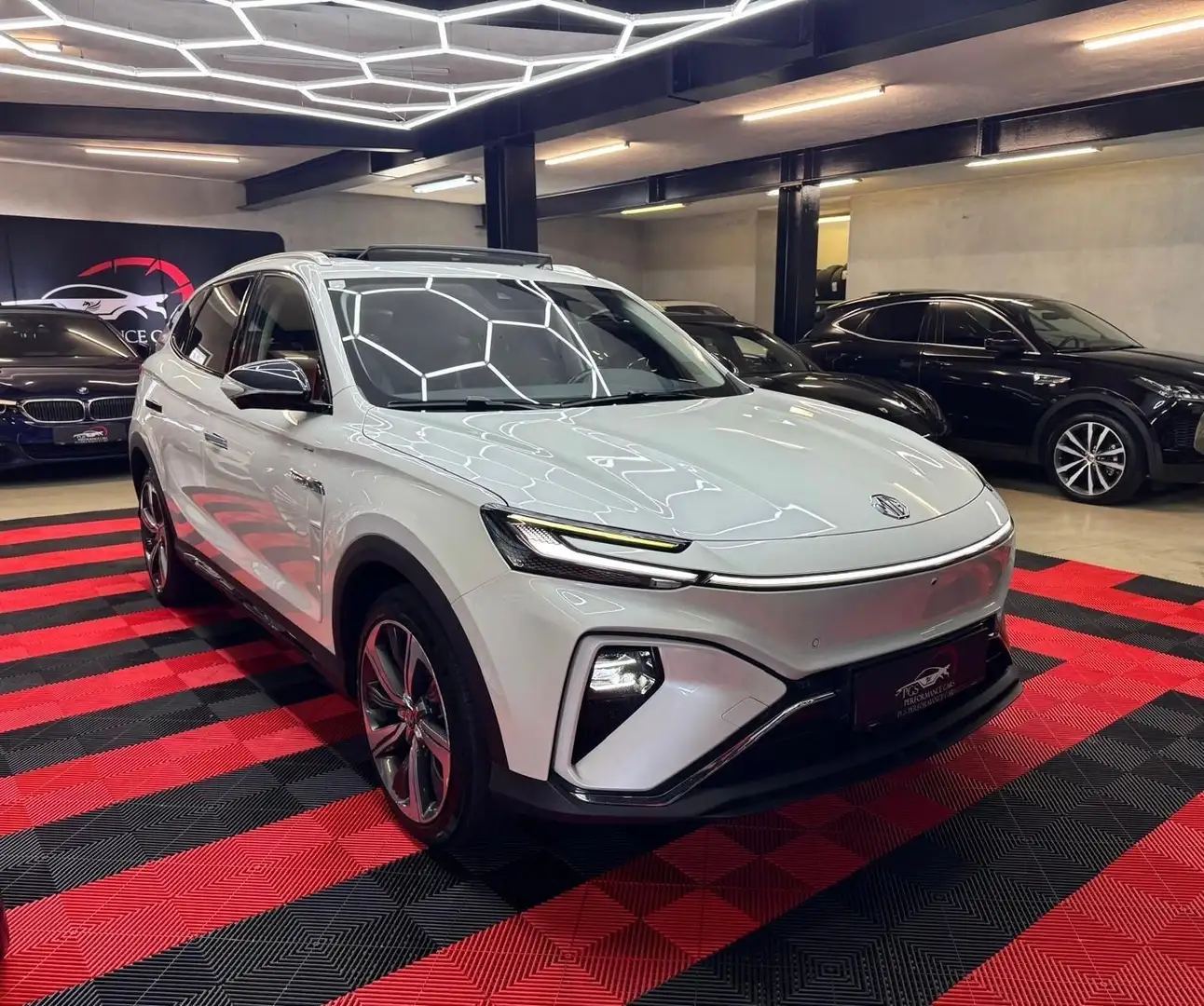 MG Marvel R Electric 70 kWh Comfort Weiß - 1