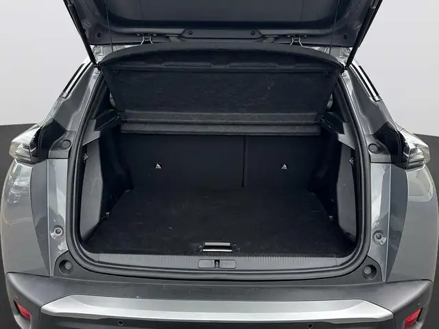 Peugeot 2008 view 8