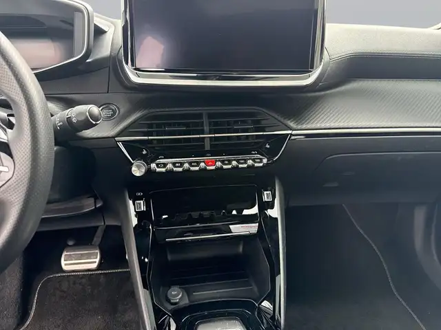 Peugeot 2008 view 13