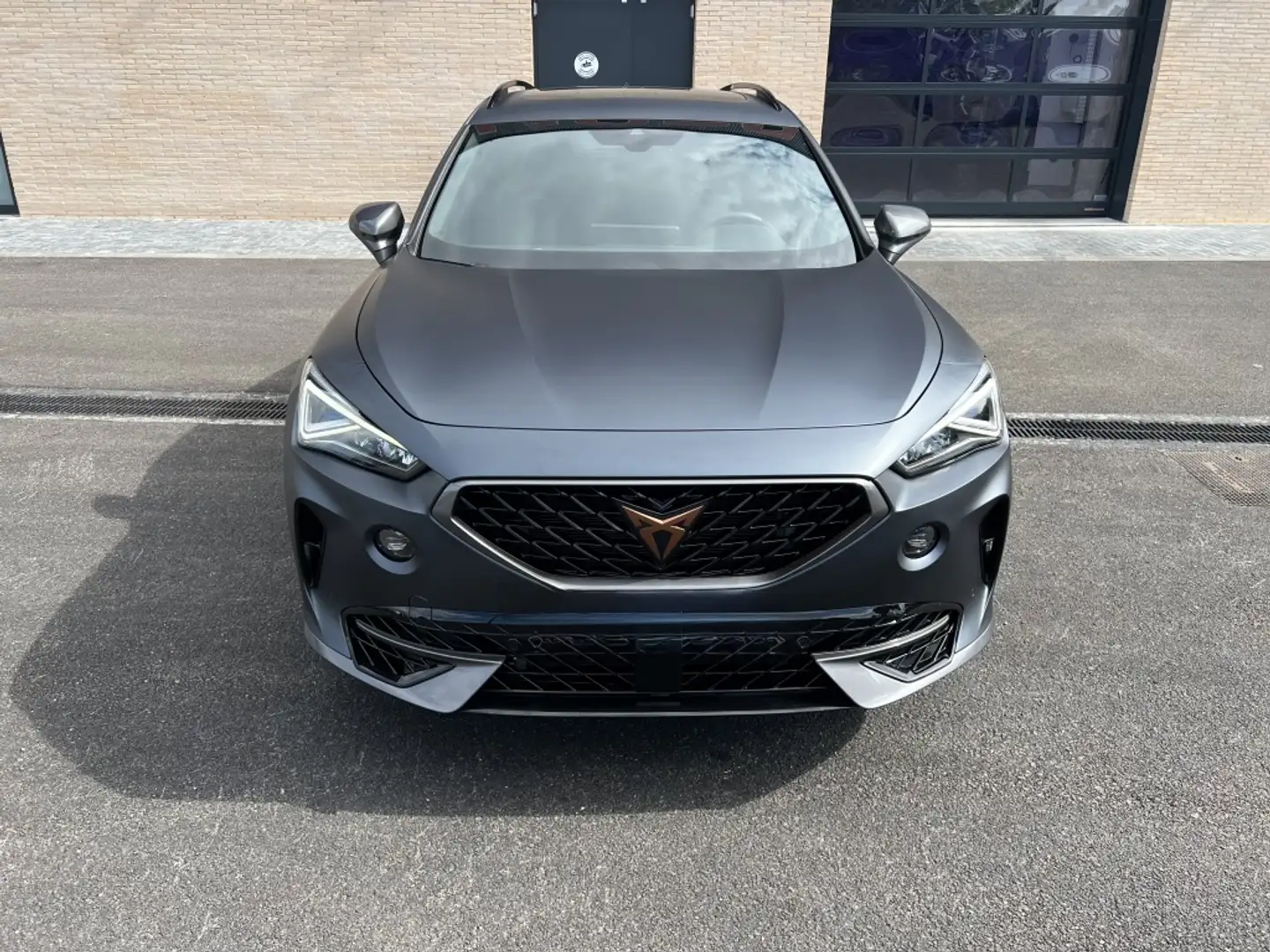 CUPRA Formentor 2.0 TSI 310 VZ DSG 4Drive Gris - 2